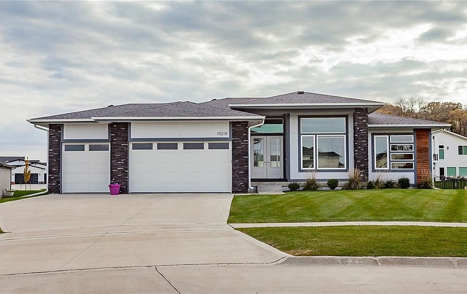 1st image of 10218 Crownland Pl