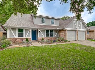 9623 Philmont Dr, Houston, TX 77080