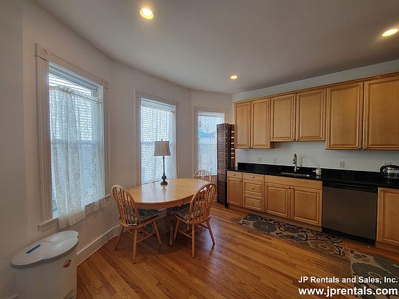 2nd image of 37 Fairmont St APT 1