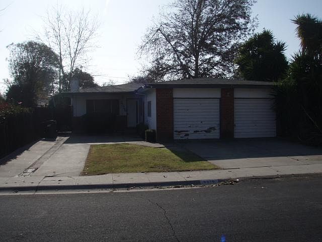 1st image of 3216 Telegraph Ave