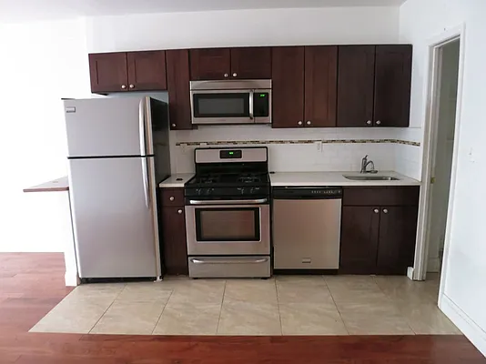 Rented by Bohemia Realty Group | media 10