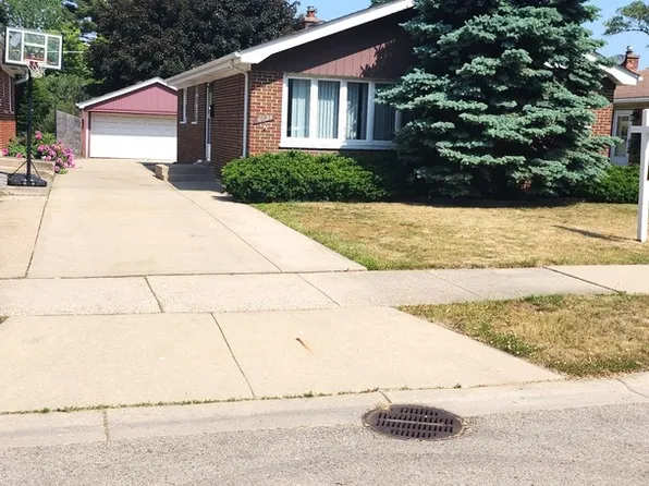 8624 Frontage Rd, Morton Grove, IL 60053