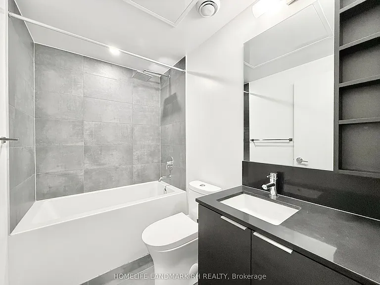 8 Wellesley St W #3902 — Photo 6