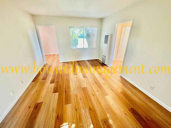 2nd image of 1914 Cloverfield Blvd #1920-02