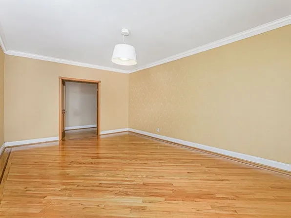 1810 Avenue N image 6 of 29