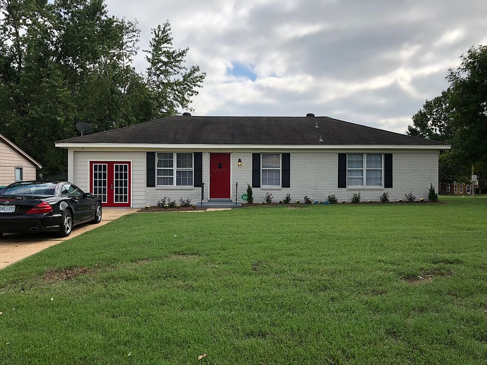 1st image of 109 Hillbrook Dr