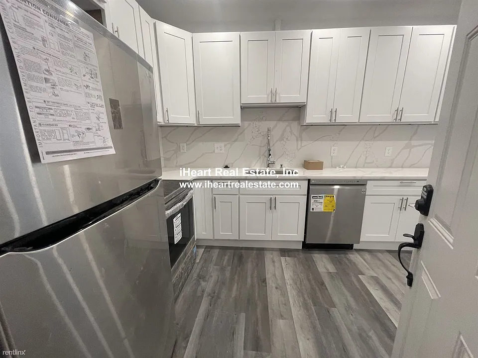 263 Dorchester #1R Boston (South Boston) Shared Unit Photo 4