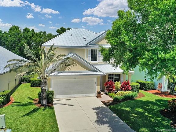 2nd image of 3141 SW Solitaire Palm Dr