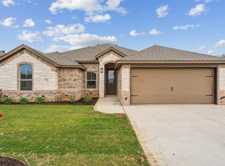 732 Jameson, Springtown, TX 76082