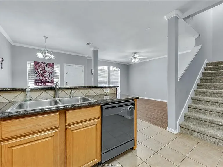 Tiled backsplash.