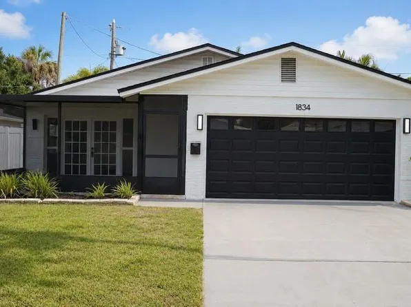 1834 NEW HAMPSHIRE AVENUE NE, ST PETERSBURG, FL 33703