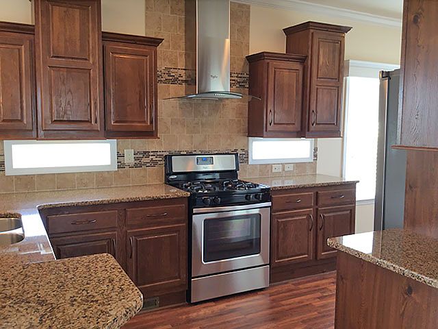 1st image of 321 Legacy Ct