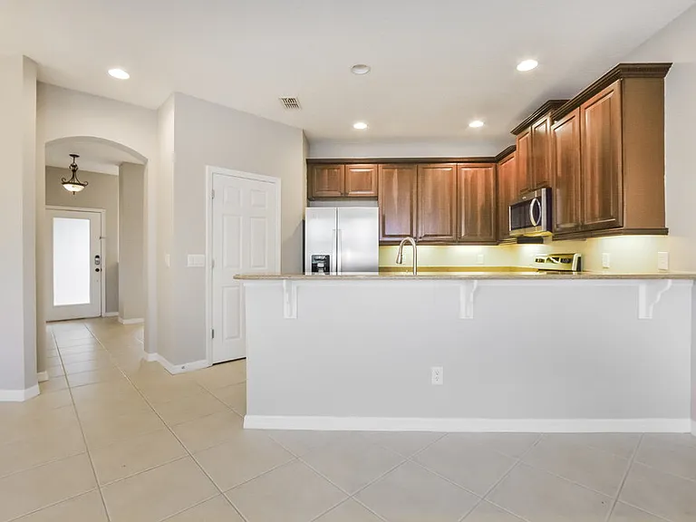 1304 Travertine Ter — Photo 8