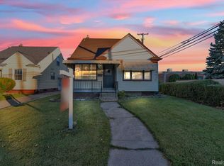 13830 Robertson Ave, Dearborn, MI 48126