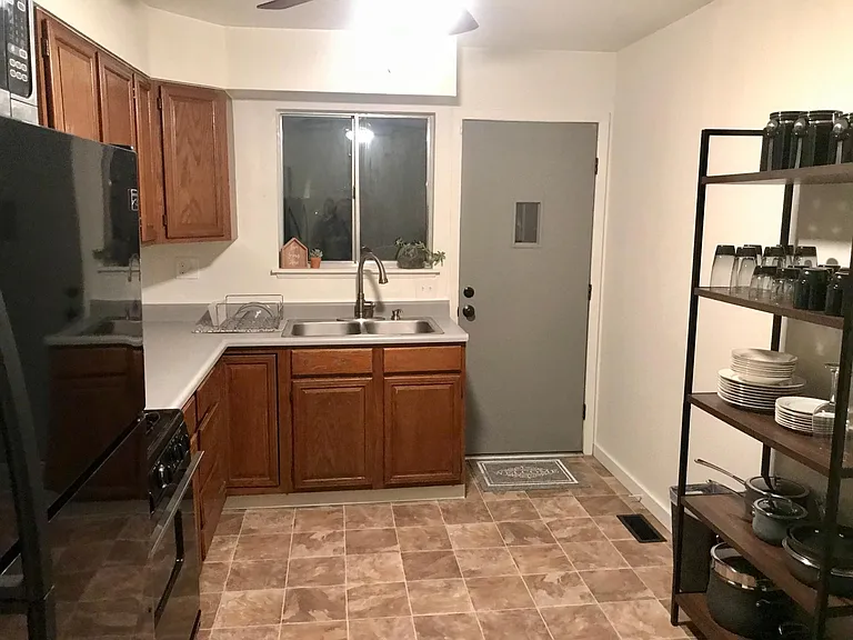 Kitchen dining area entrance