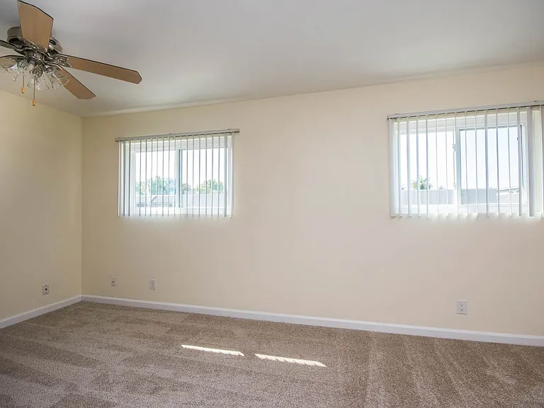 Breakwater Townhomes — Photo 24
