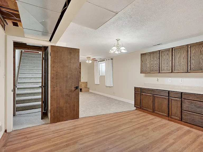 557 S 515 W — Photo 5
