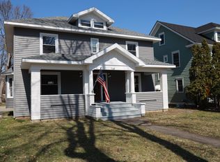 738 Crescent Rd, Jackson, MI 49203