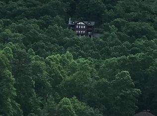 149 Mountain Lakes Dr, Tryon, NC 28782