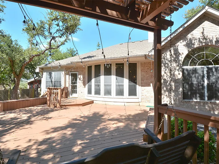 11509 Leon Grande Cv — Photo 32