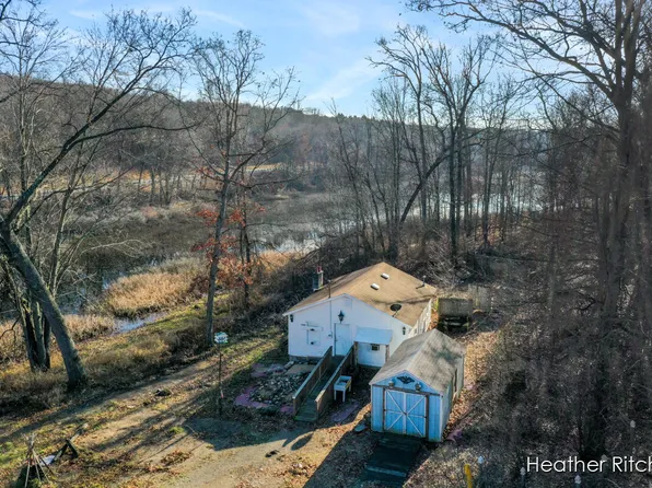 4160 S Norris Rd, Delton, MI 49046