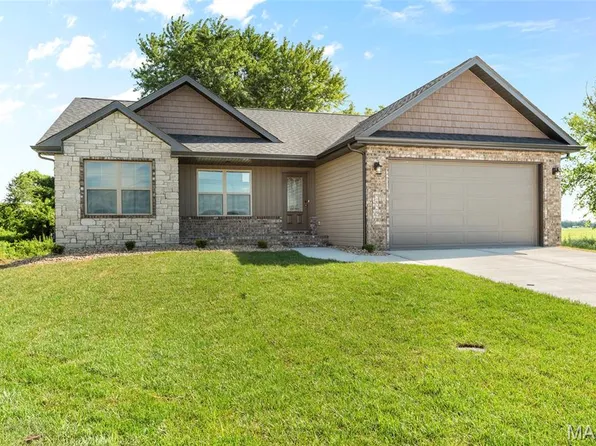 2829 Beth Ann Ct, Pontoon Beach, IL 62040