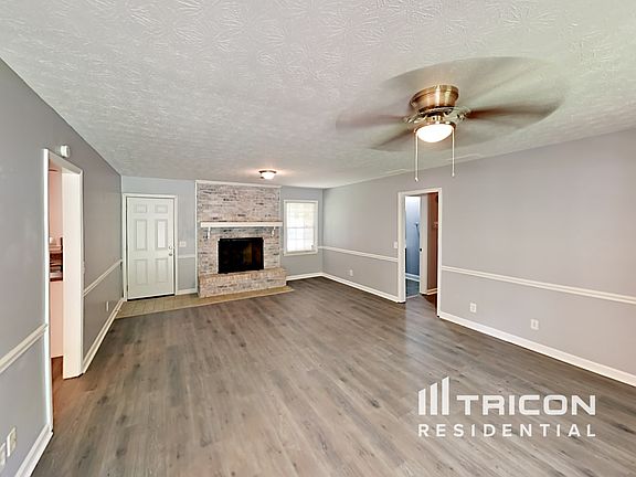 4th image of 3432 Creekwood Dr SE