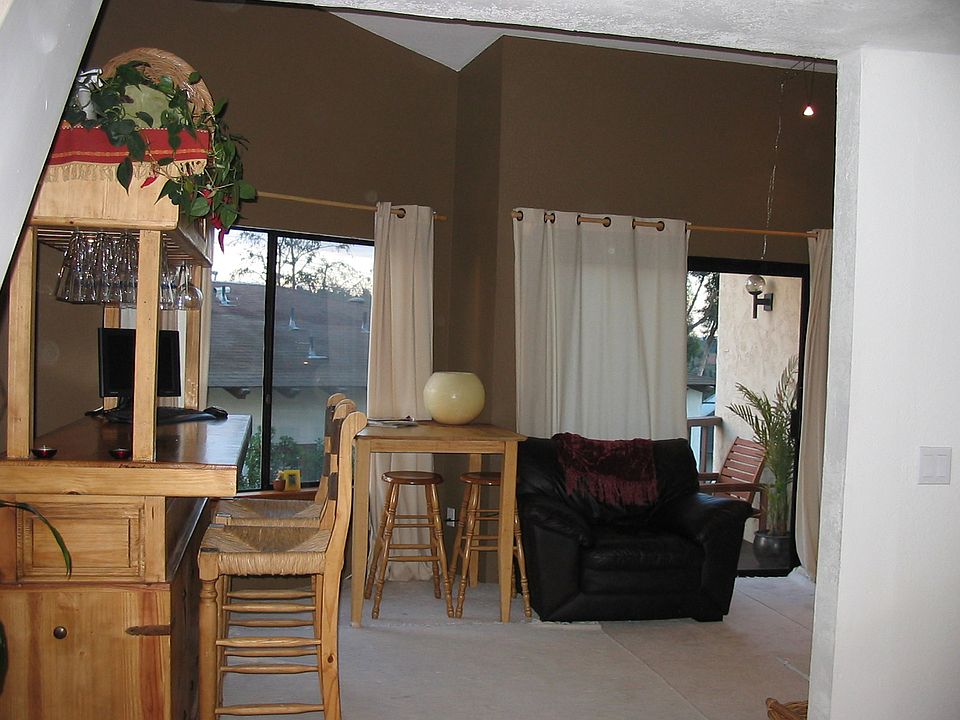 2nd image of 1121 Eureka St APT 7