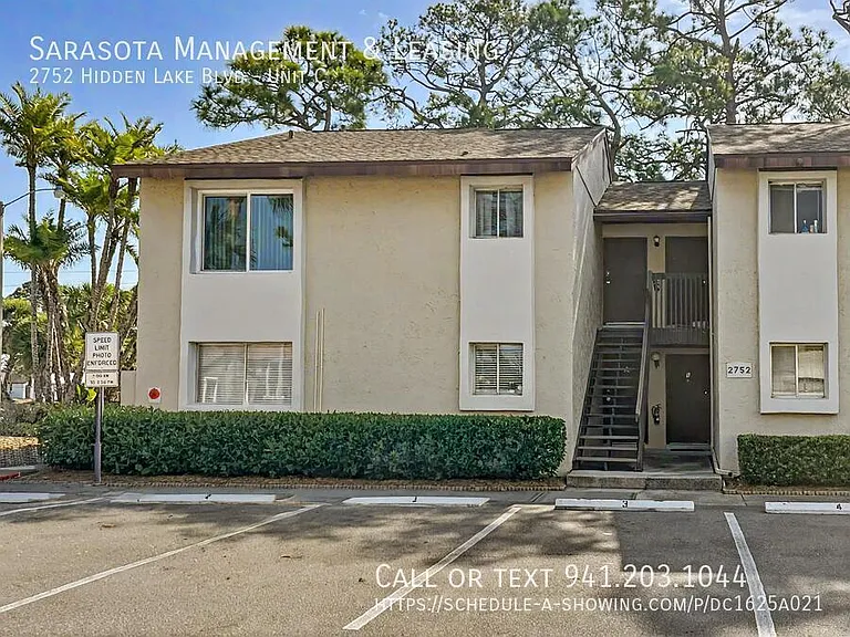 2752 Hidden Lake Blvd #C — Photo 2