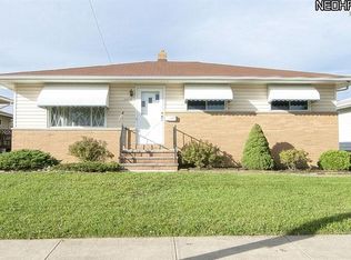 15709 Mendota Ave, Maple Heights, OH 44137