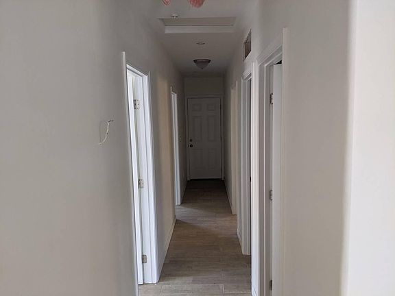 2nd image of 211 Decatur St