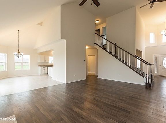 5th image of 3122 198th St