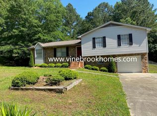 4070 Carwyle Rd, Pinson, AL 35126