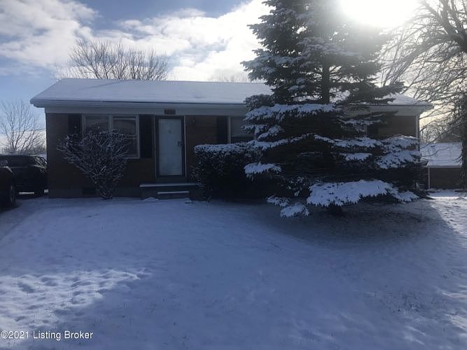 1st image of 1801 Oakwood Dr