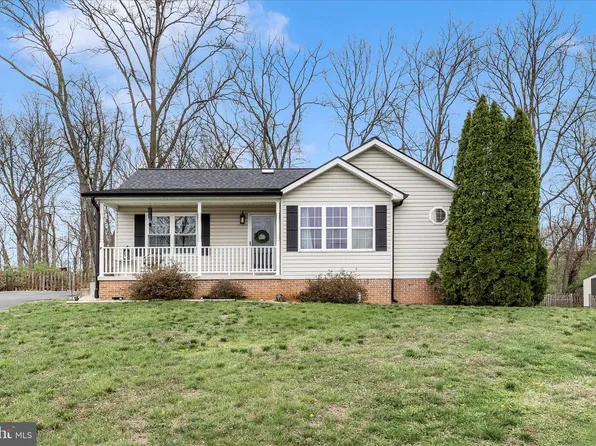 17006 Newcastle Ct, Williamsport, MD 21795