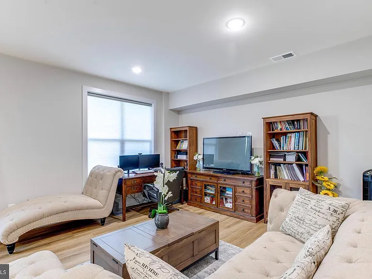 2631 Velocity Rd — Photo 38