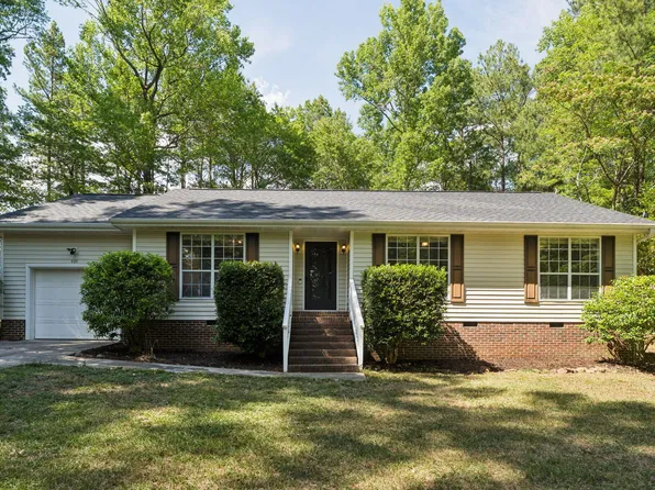 315 Acorn Dr, Sanford, NC 27330