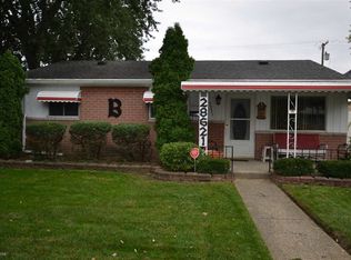 28621 Victor St, Roseville, MI 48066