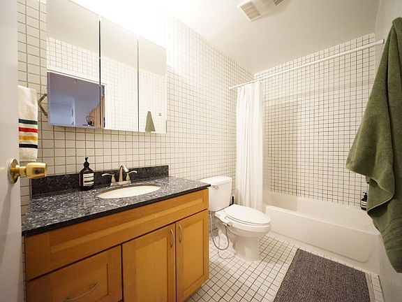 5th image of 74 Greenpoint Ave #D1