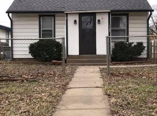 1102 N 10th St, Salina, KS 67401