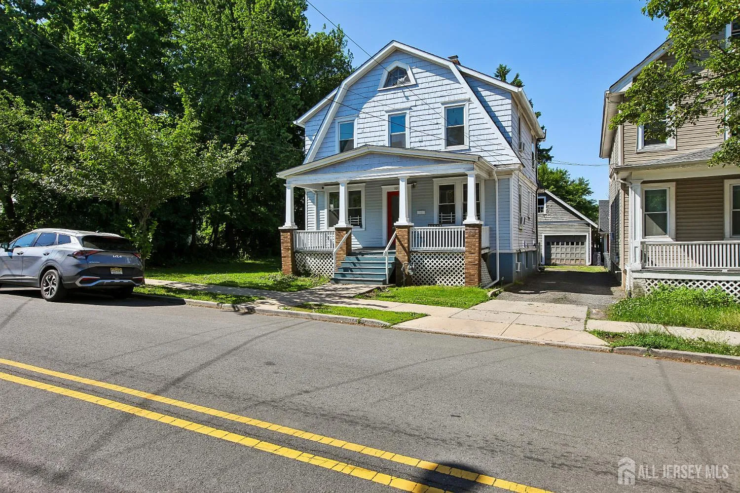 8 bed, 3.0 bath, $6,000 — Photo 2