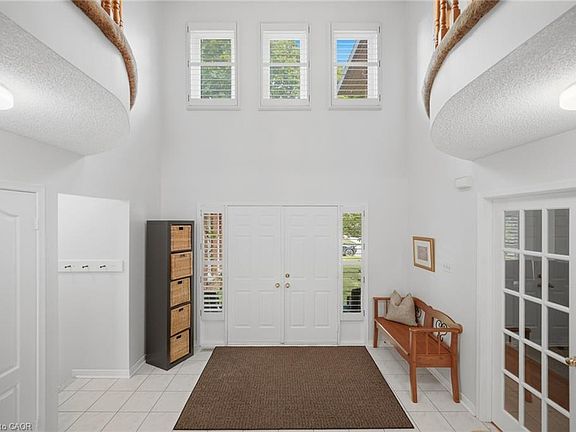 3rd image of 5640 Turney Dr