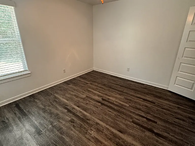 321 Westbrook Ct #3 — Photo 11