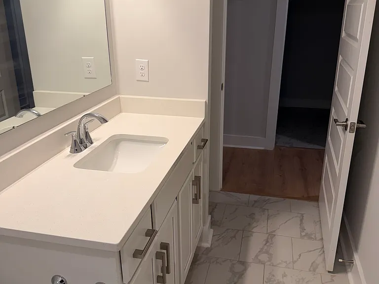 132 Clift Dr — Photo 11