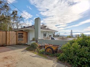 293 Scenic Dr, Grants Pass, OR 97526