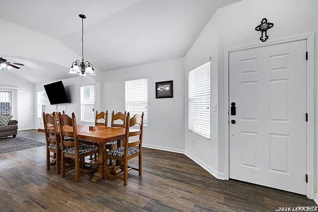 3 bed, 2.0 bath, 1459 sqft, $1,750 — Photo 4