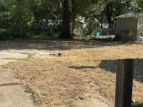 3rd image of 1620 Hayes St