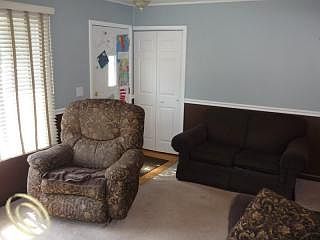 3rd image of 33630 Colfax Dr