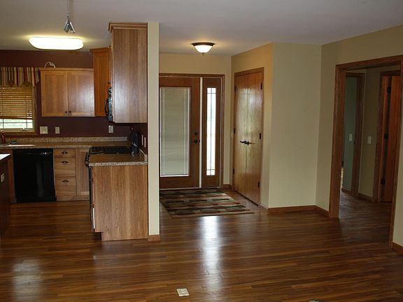 3rd image of 501 Gunnar Ln