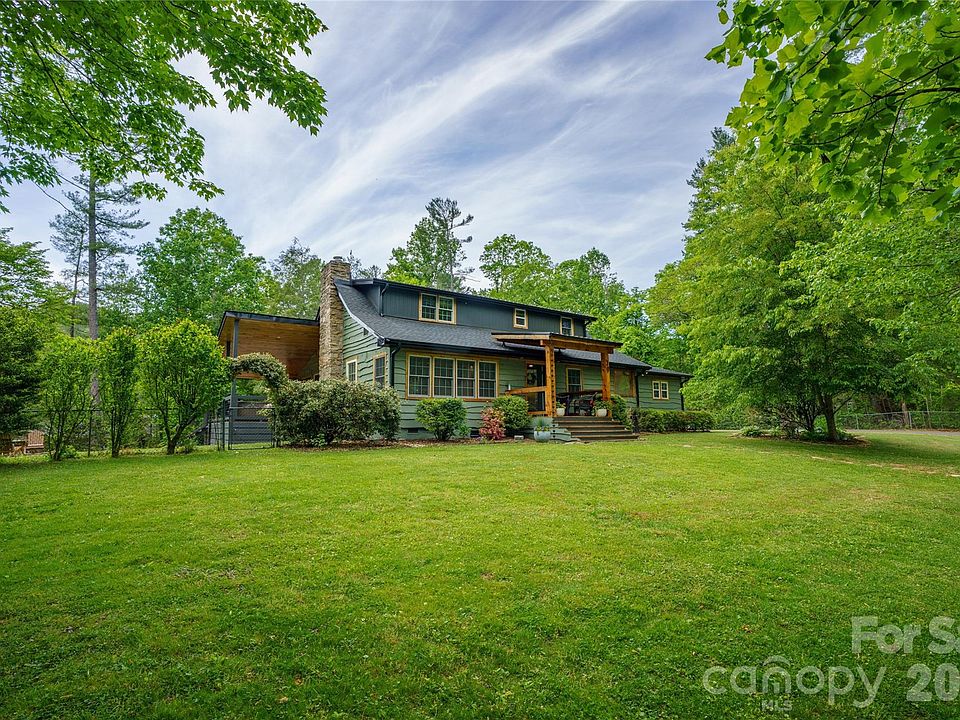 28th image of 19 Chipping Green Dr